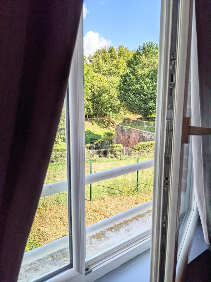 Auberge Des Remparts Péronne Kültér fotó